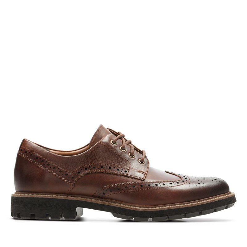 Dark Brown Men's Clarks Batcombe Wing Brogues | DMPRUEF82
